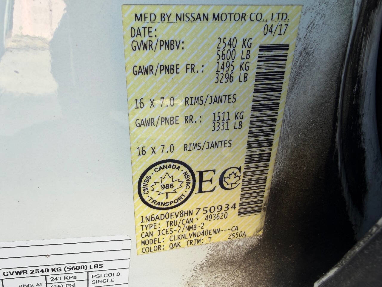 Used 2017 Nissan Frontier PRO-4X image 19