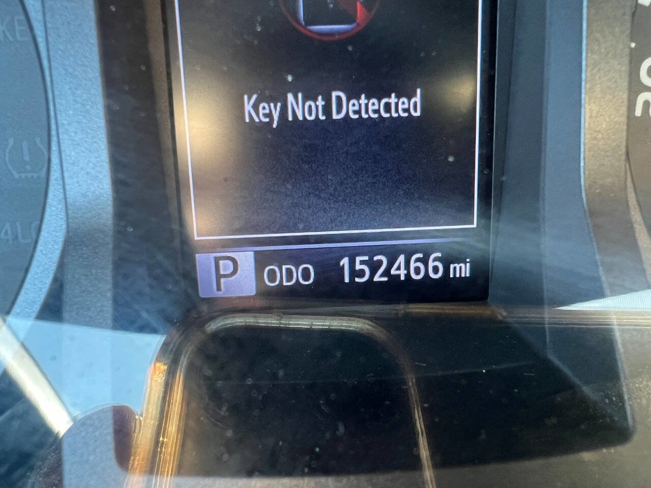 Used 2018 Toyota Tacoma TRD Sport w/ Technology Package AWD/4WD image 12