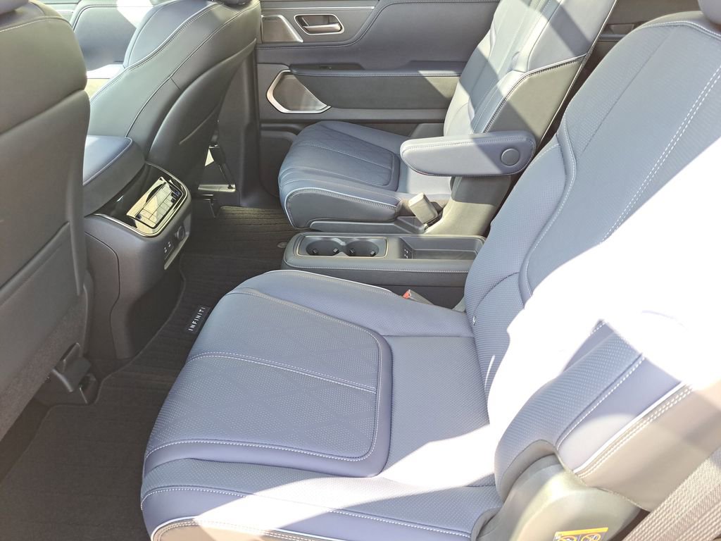 New 2026 INFINITI QX80 4WD w/ Sport Exterior Package image 16