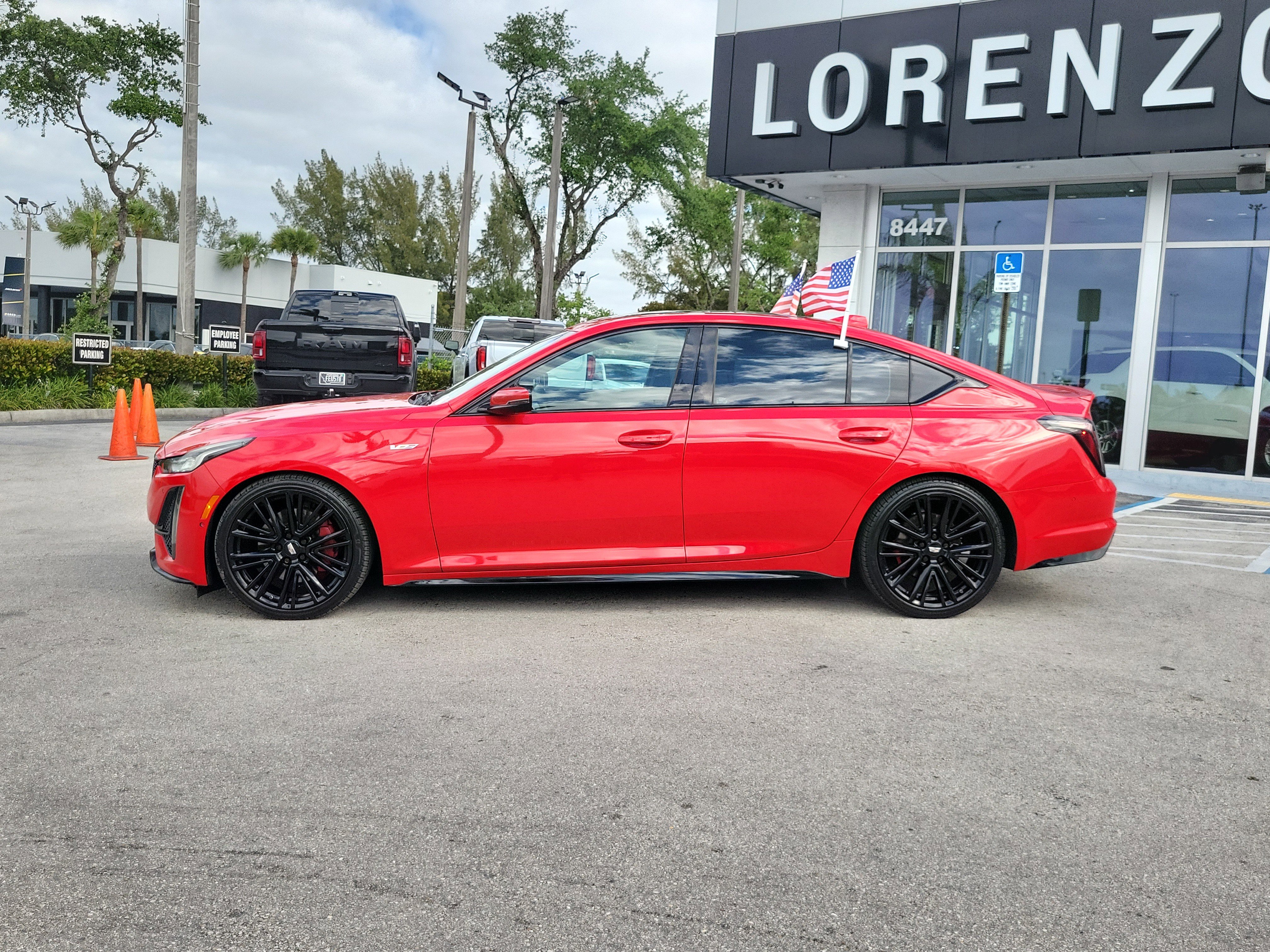 Used 2021 Cadillac CT5 V w/ Premium Package image 8