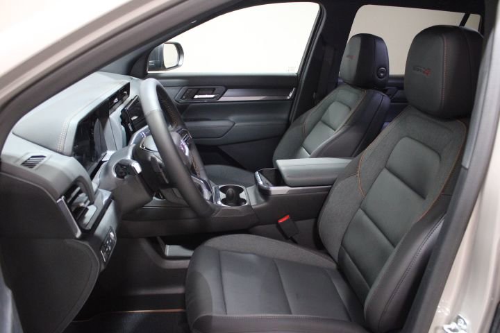 New 2026 GMC Terrain AT4 AWD/4WD image 18