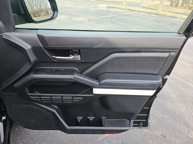 Used 2024 Toyota Tacoma TRD Off-Road image 15