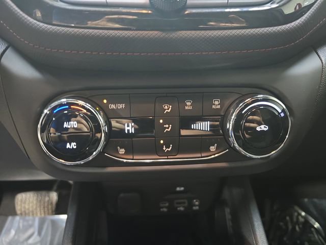 Used 2023 Chevrolet TrailBlazer RS w/ Sun and Liftgate Package image 23