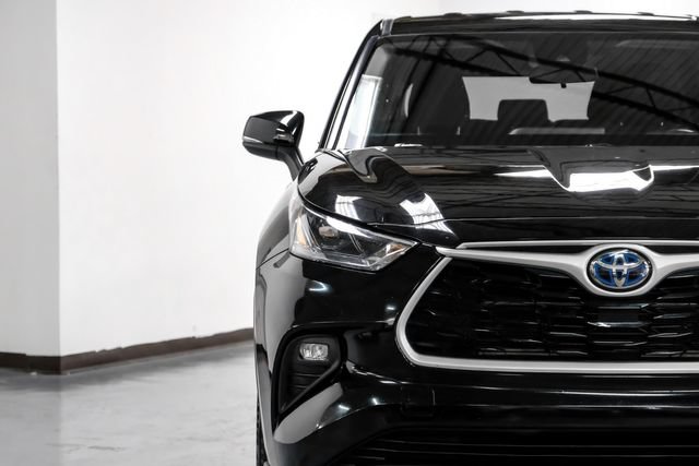 Used 2023 Toyota Highlander LE AWD/4WD image 48