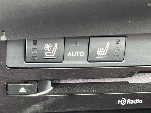 Certified 2022 Lexus ES 350 F Sport w/ Accessory Package image 31