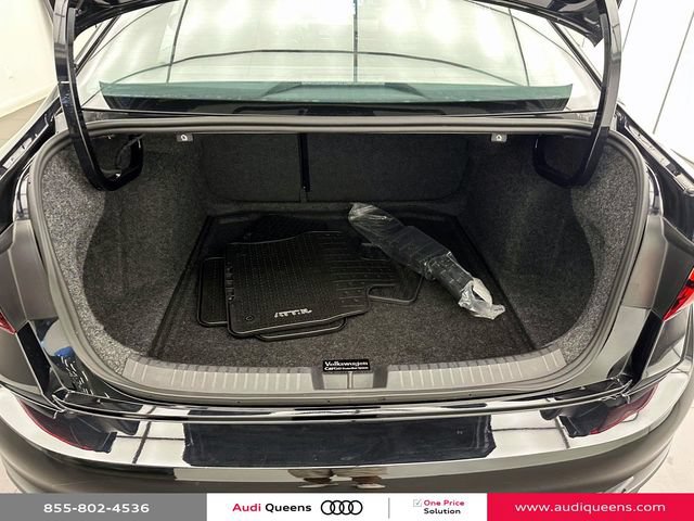 Used 2025 Volkswagen Jetta Sport FWD image 9
