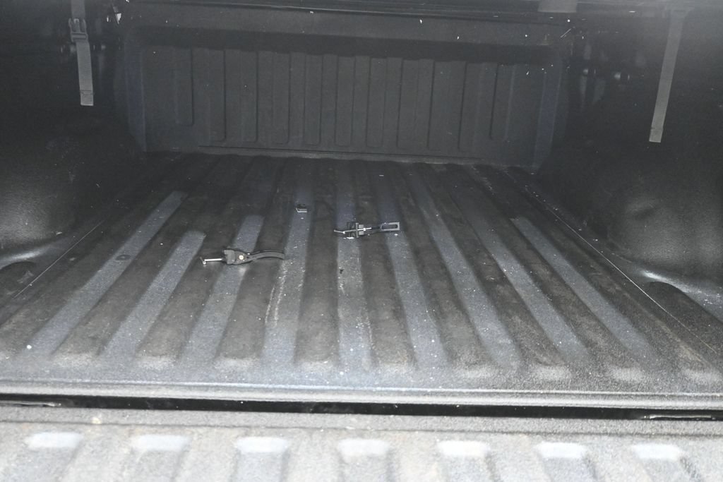 Used 2023 RAM 1500 Laramie AWD/4WD image 15