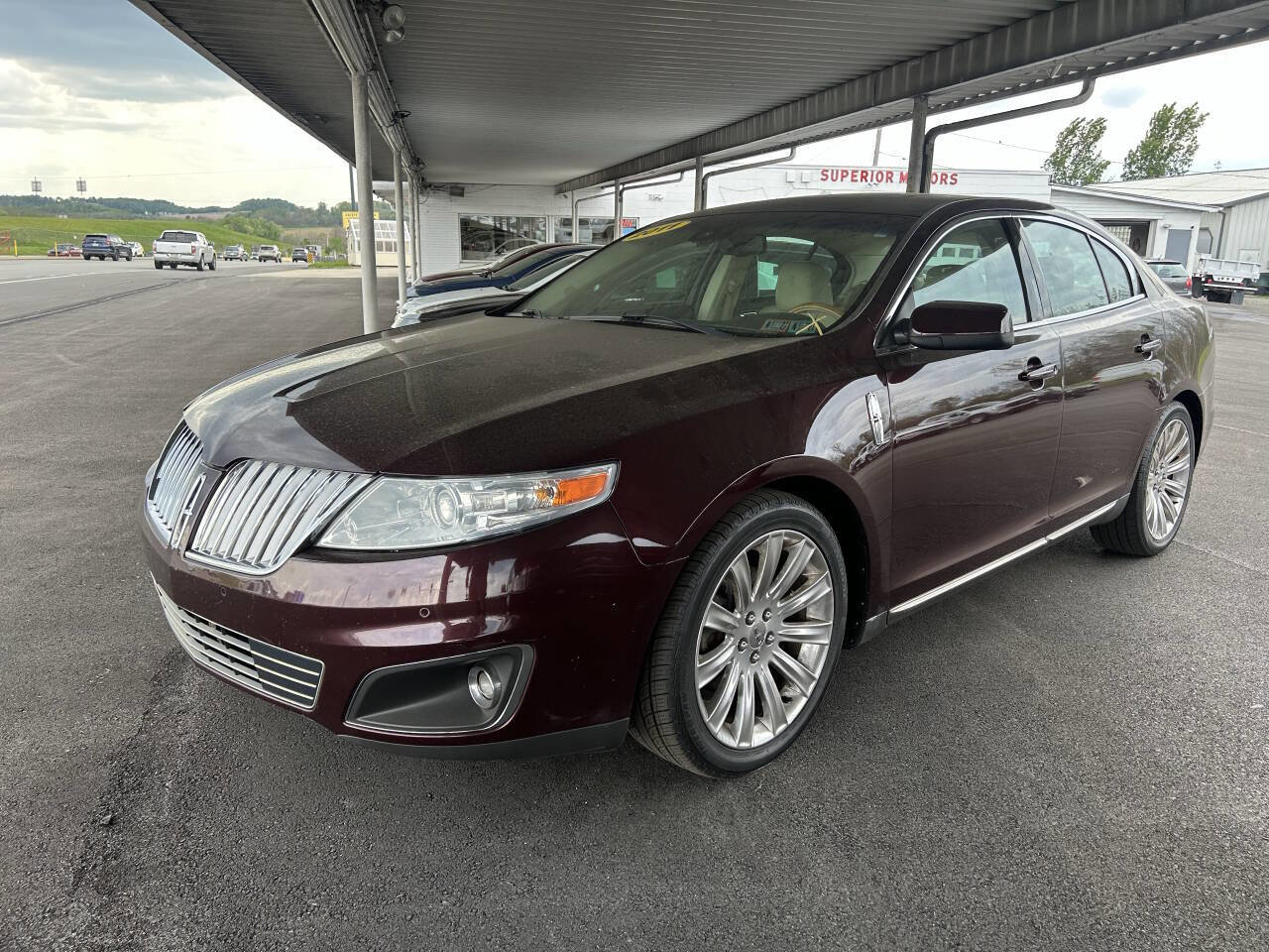 Used 2011 Lincoln MKS AWD w/ 102A Rapid Spec Order Code image 2