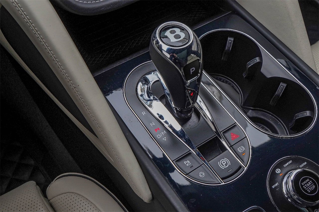 Certified 2024 Bentley Bentayga Extended Wheelbase image 32