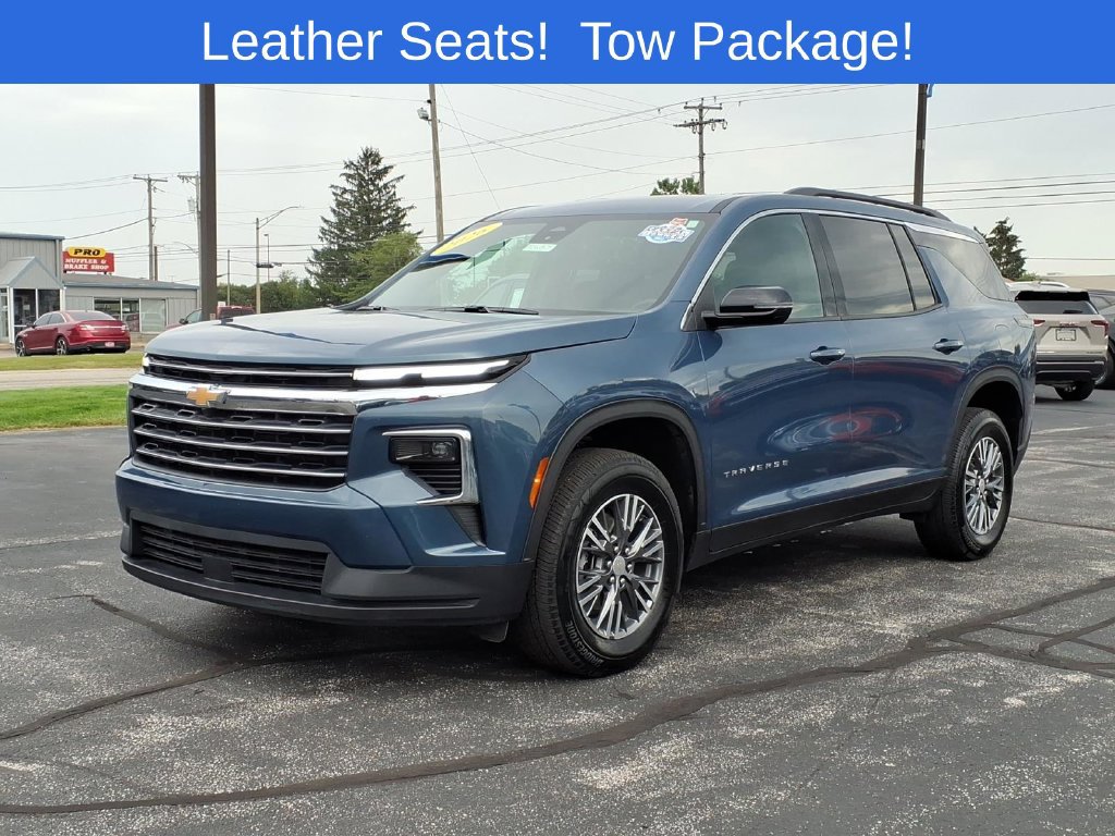 Used 2026 Chevrolet Traverse LT AWD/4WD image 3
