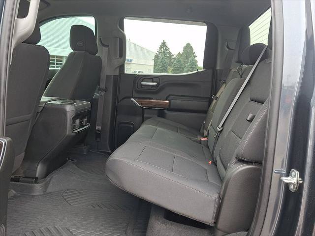 Used 2022 Chevrolet Silverado 1500 LT Trail Boss w/ Bed Protection Package AWD/4WD image 11