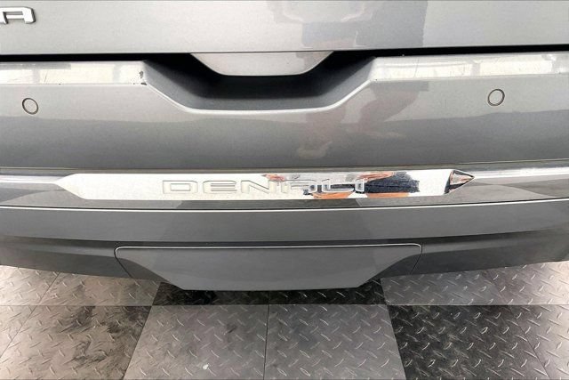 Used 2020 GMC Acadia Denali w/ Trailering Package AWD/4WD image 7