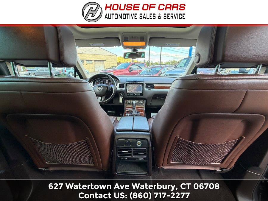 Used 2013 Volkswagen Touareg TDI AWD/4WD image 38
