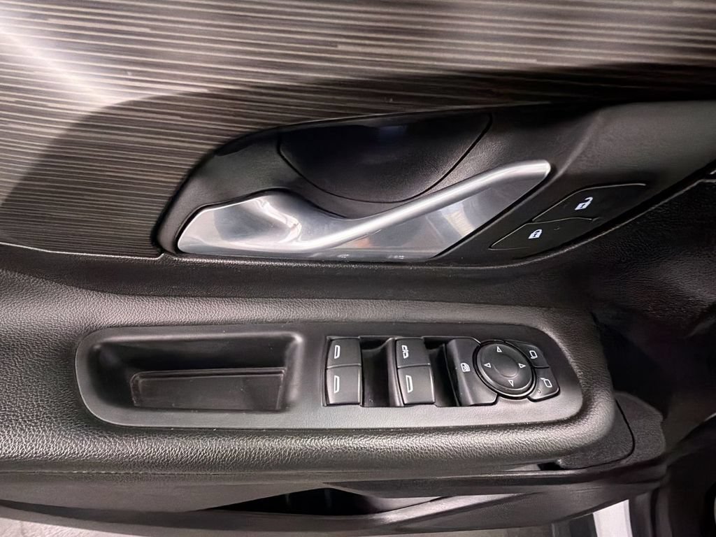 Certified 2024 GMC Terrain SLE FWD image 22