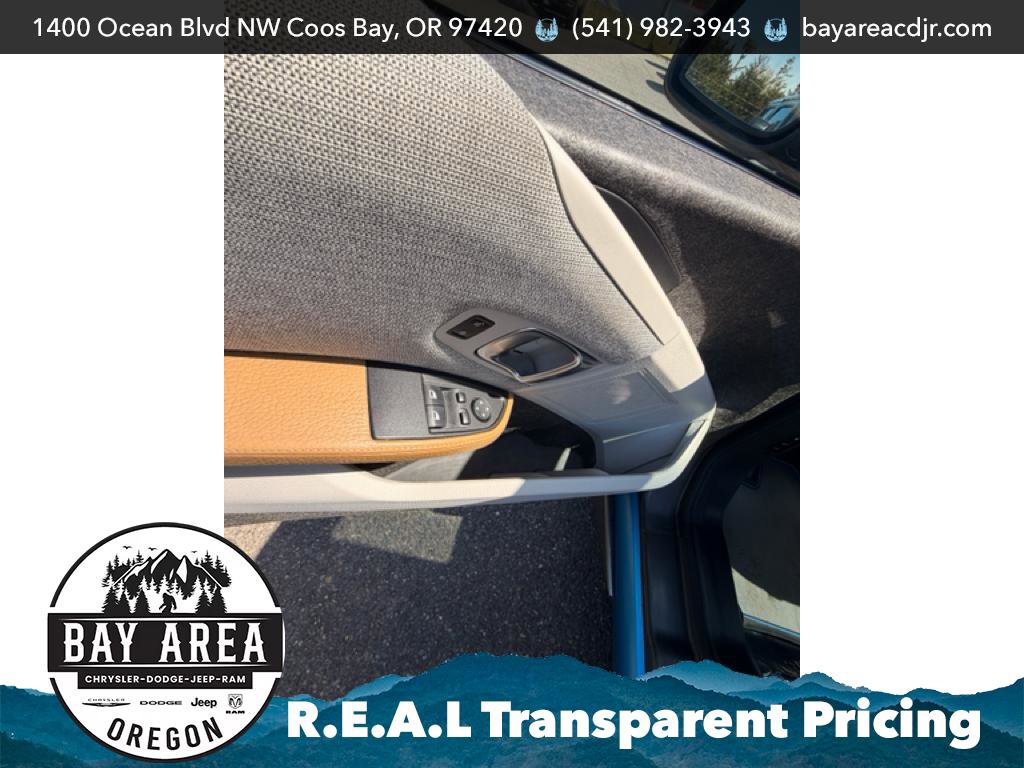 Used 2014 BMW i3 w/ Range Extender RWD image 12