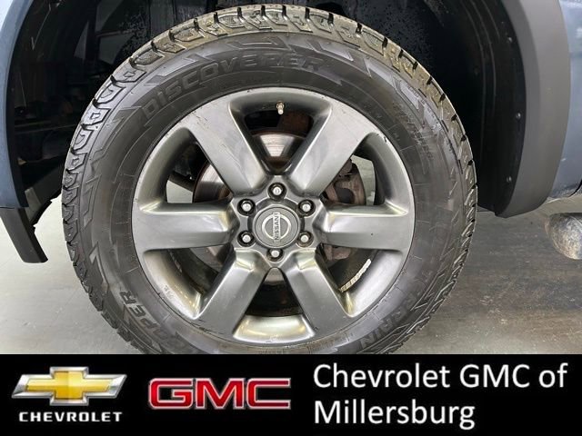 Used 2015 Nissan Titan SV w/ SV Value Truck Package image 13