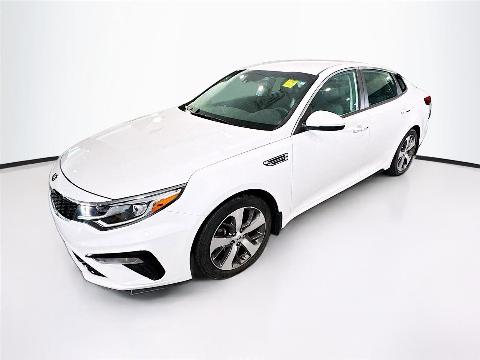 Used 2019 Kia Optima S image 1