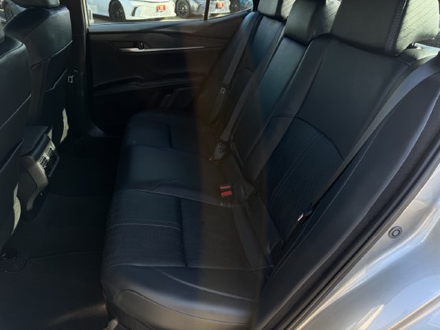 Used 2025 Toyota Camry XSE FWD image 26