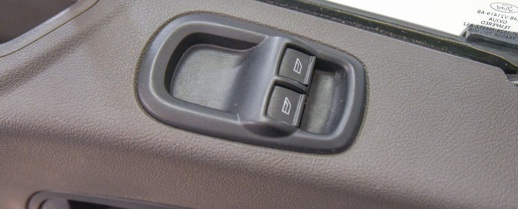 Used 2023 Ford Transit 350 XLT image 18