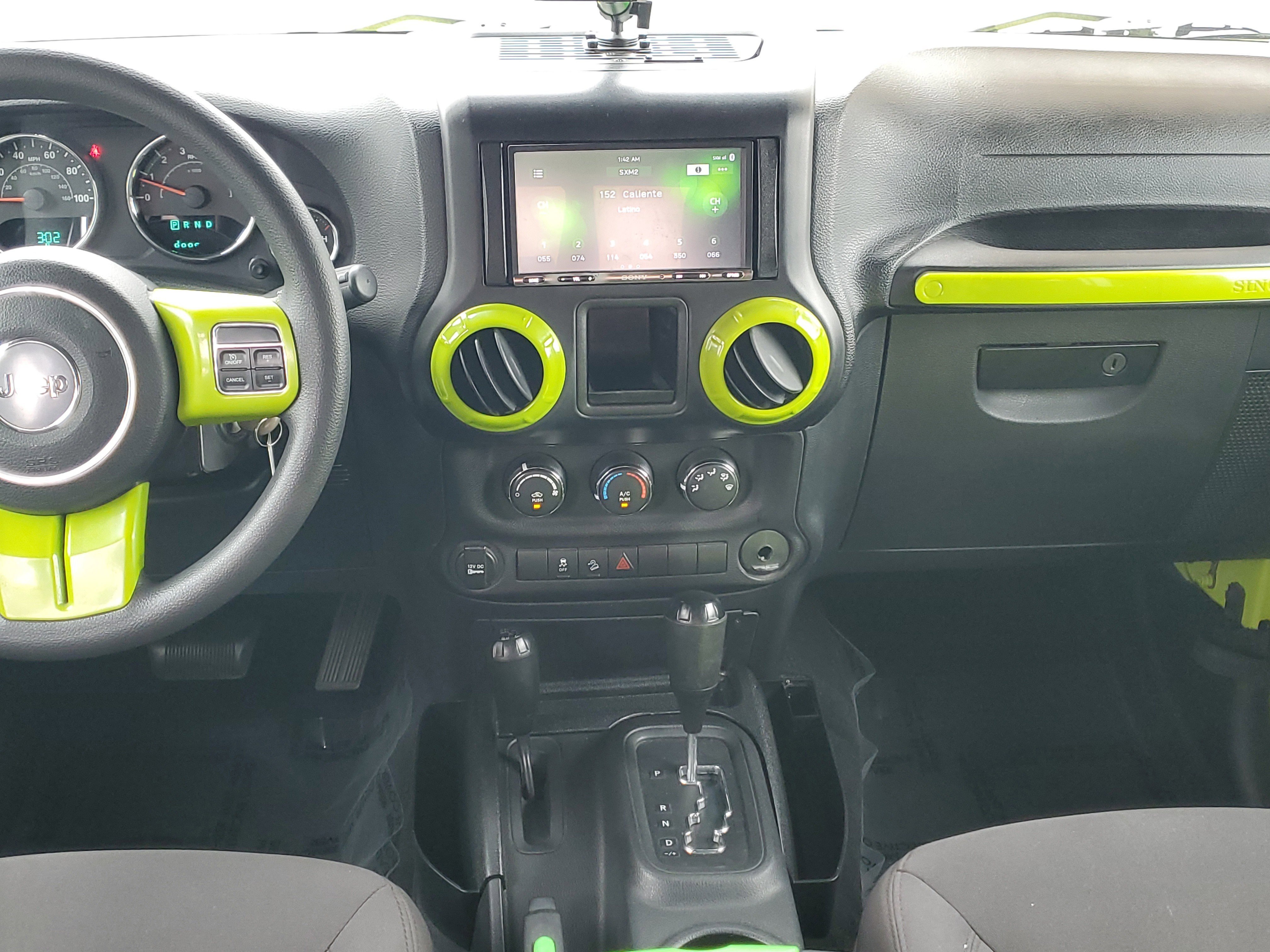 Used 2016 Jeep Wrangler Unlimited Sport w/ Max Tow Package image 15