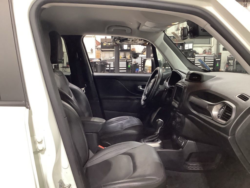 Used 2020 Jeep Renegade Limited image 13