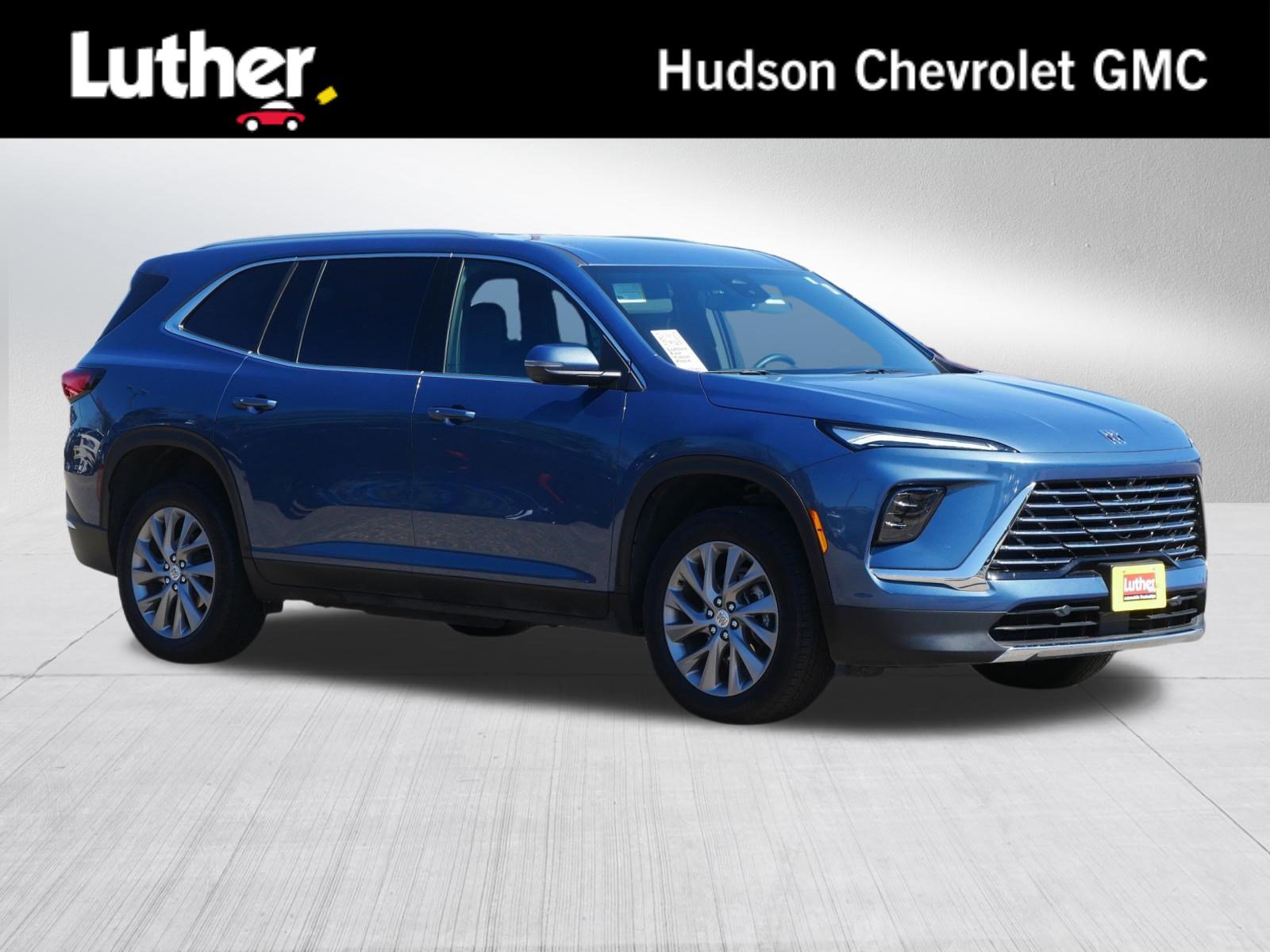 Used 2025 Buick Enclave Preferred image 1