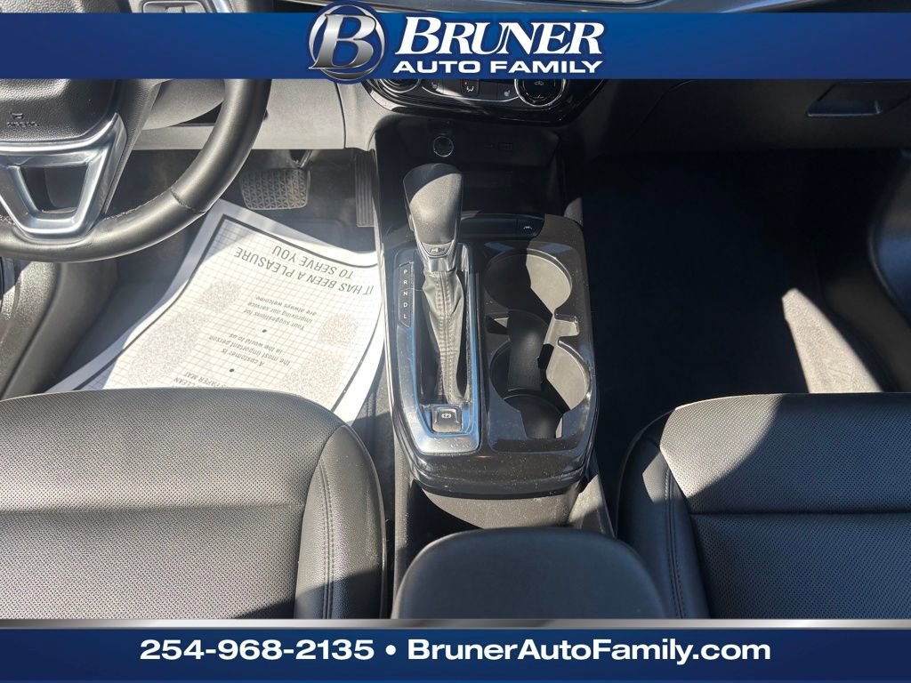 Used 2024 Chevrolet Trax ACTIV w/ Sunroof Package image 23