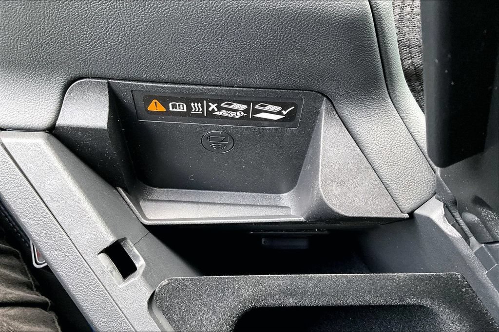 New 2026 Cadillac Optiq V w/ Magnus Launch Edition AWD/4WD image 28
