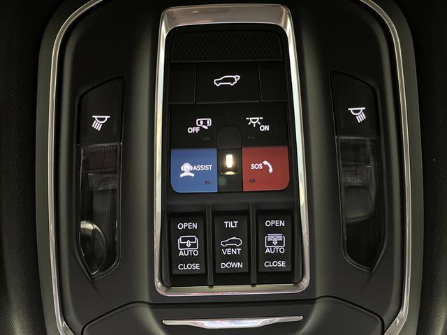 New 2026 Jeep Grand Cherokee Limited w/ Luxury Tech Group II image 26