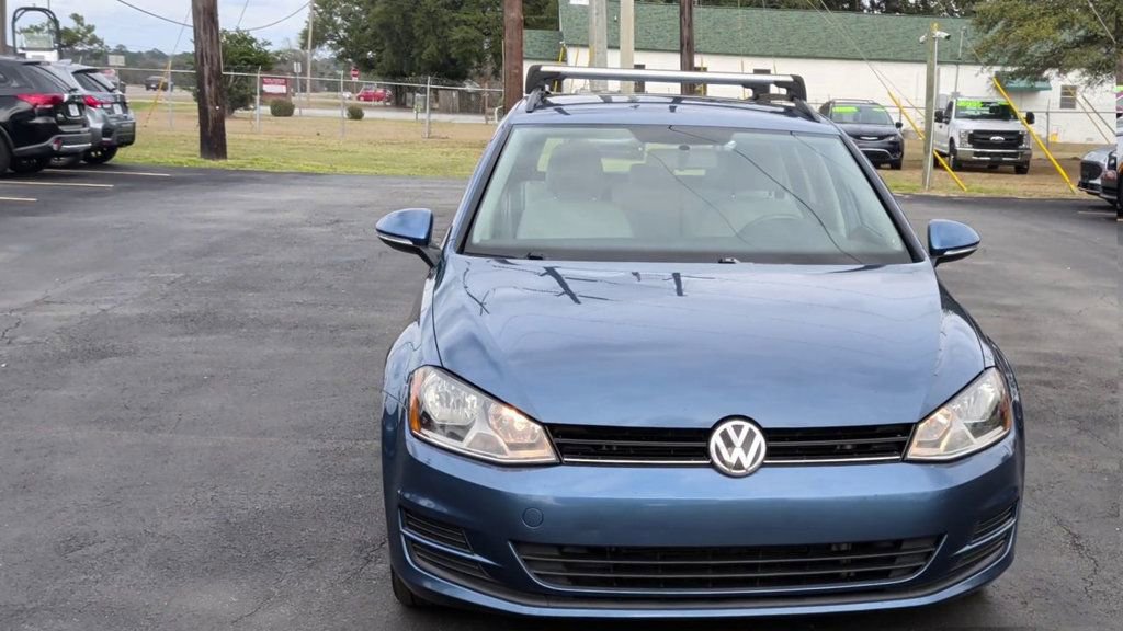 Used 2016 Volkswagen Golf S FWD image 3