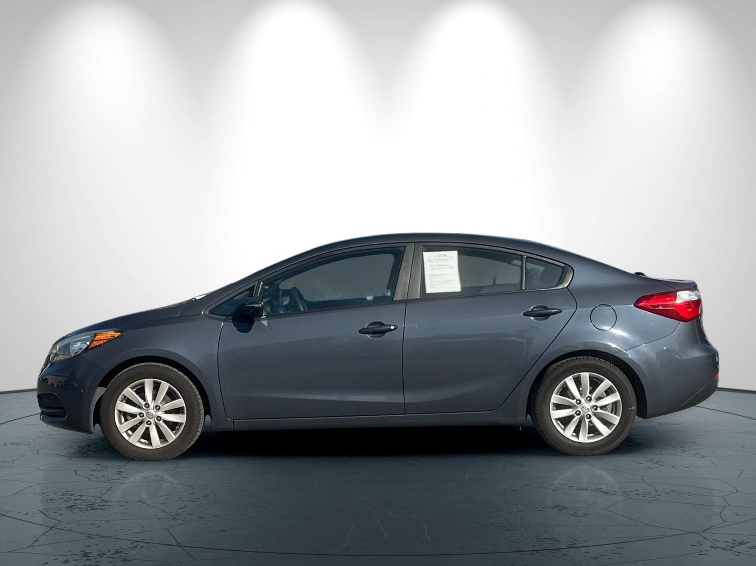Used 2016 Kia Forte LX w/ LX Popular Plus Package image 7