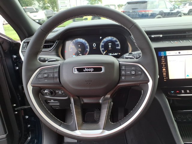 New 2027 Jeep Grand Cherokee Limited AWD/4WD image 18