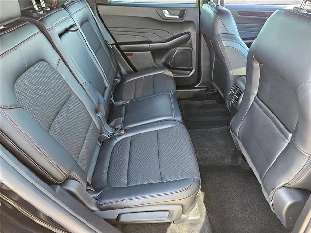 Used 2025 Ford Escape ST-Line image 19
