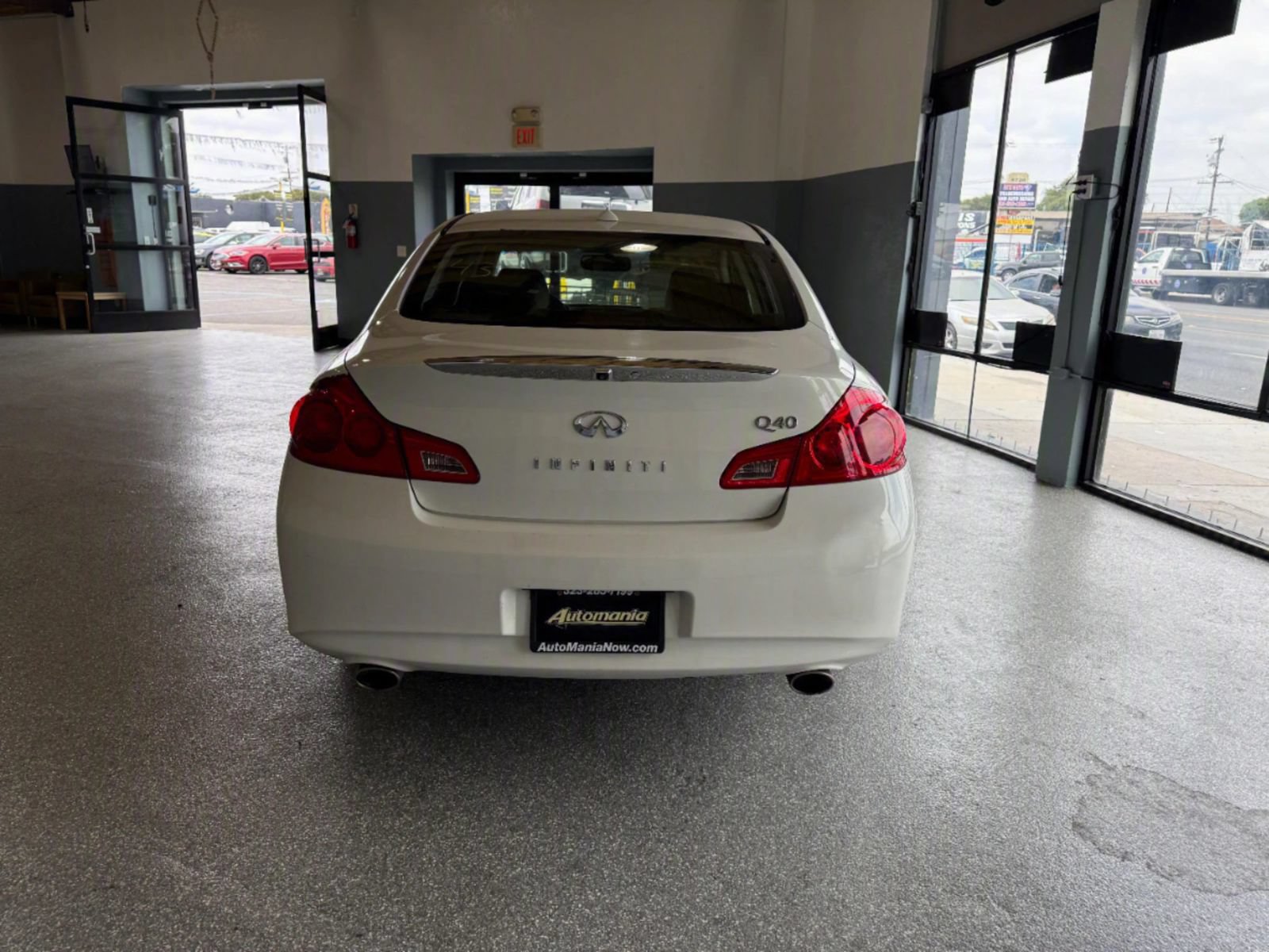 Used 2015 INFINITI Q40 w/ Navigation Package RWD image 6