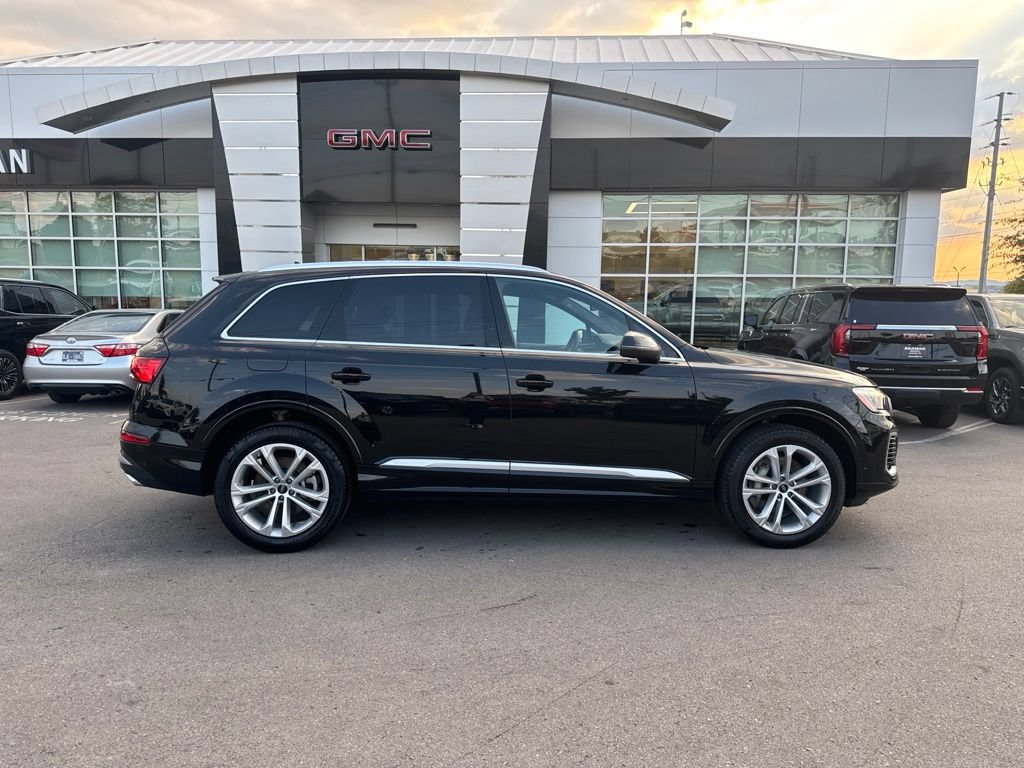 Used 2025 Audi Q7 3.0T Premium Plus AWD/4WD image 8
