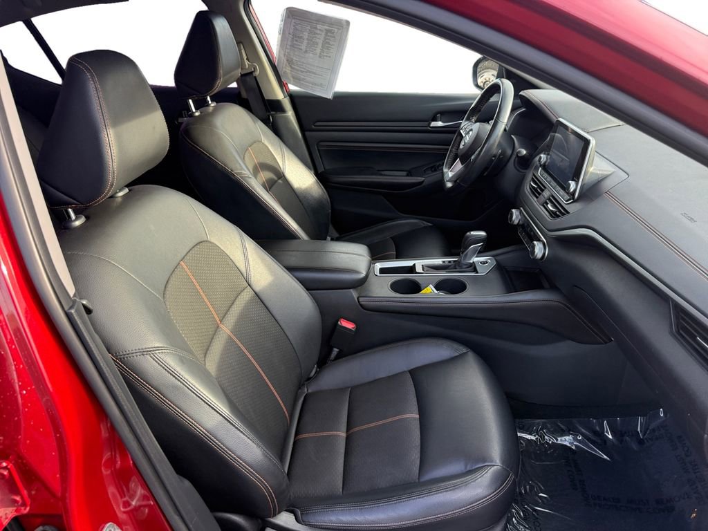 Used 2022 Nissan Altima 2.5 SR image 17