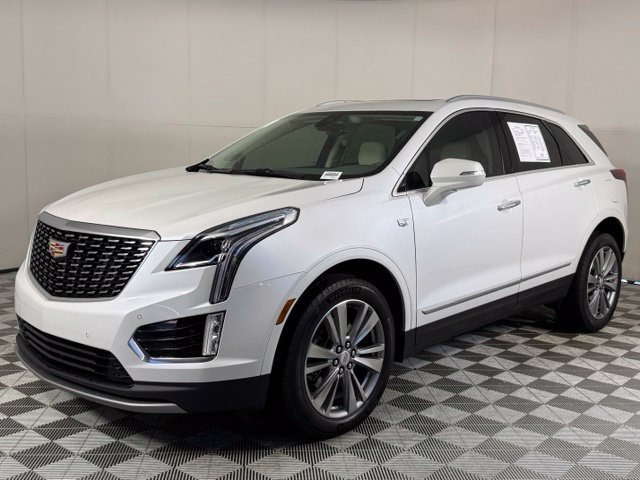 Certified 2024 Cadillac XT5 Premium Luxury FWD image 2