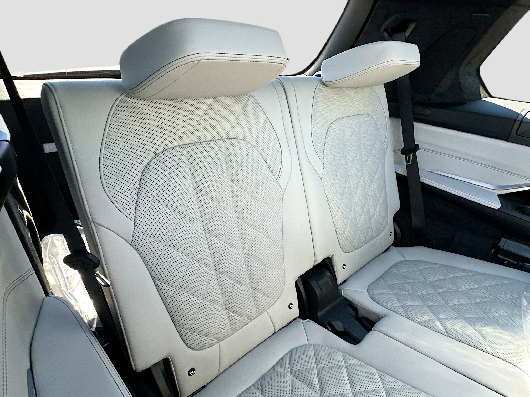 New 2026 BMW X7 xDrive40i w/ Premium Package image 21