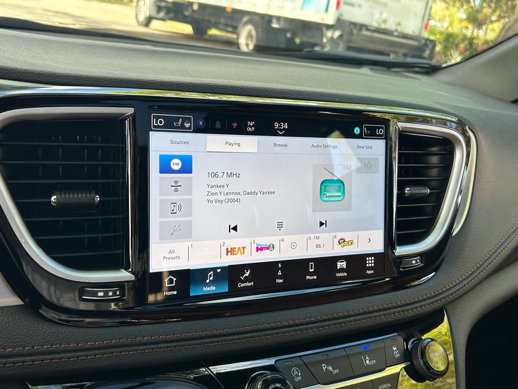 New 2026 Chrysler Pacifica Pinnacle AWD/4WD image 54