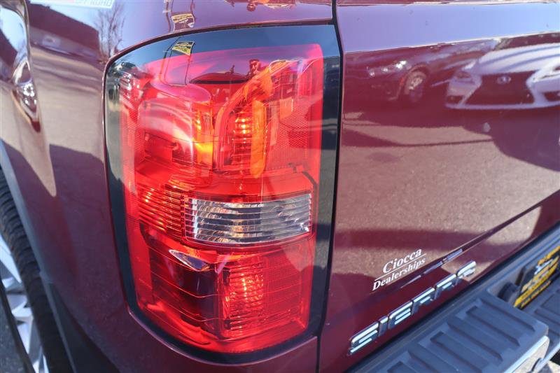 Used 2014 GMC Sierra 1500 SLT w/ SLT Crew Cab Value Package image 28