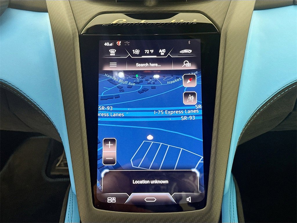 Used 2024 Lamborghini Revuelto image 13