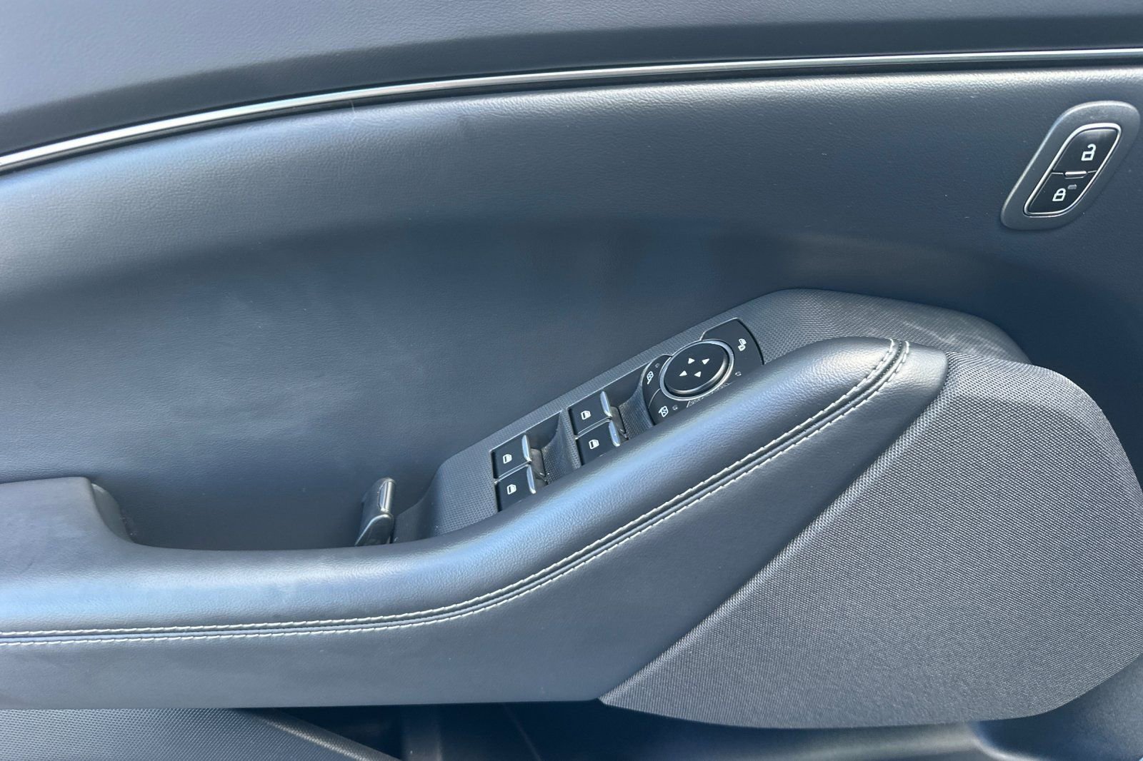 Certified 2023 Ford Mustang Mach-E Select image 13