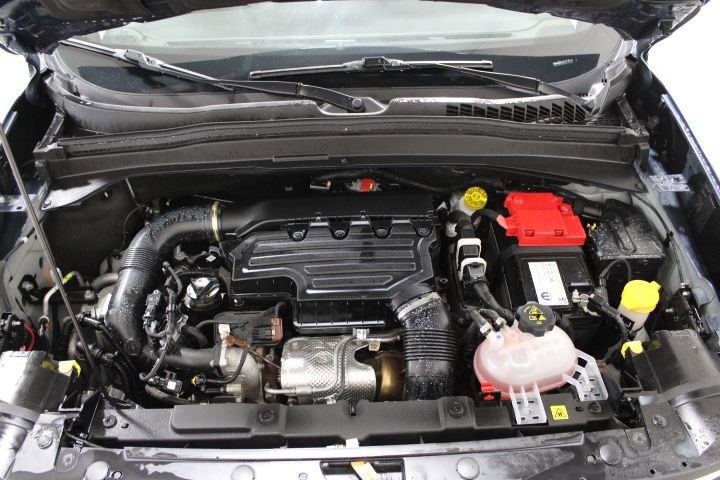 Used 2023 Jeep Renegade Latitude image 37