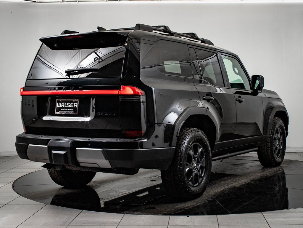 Used 2024 Lexus GX 550 image 10