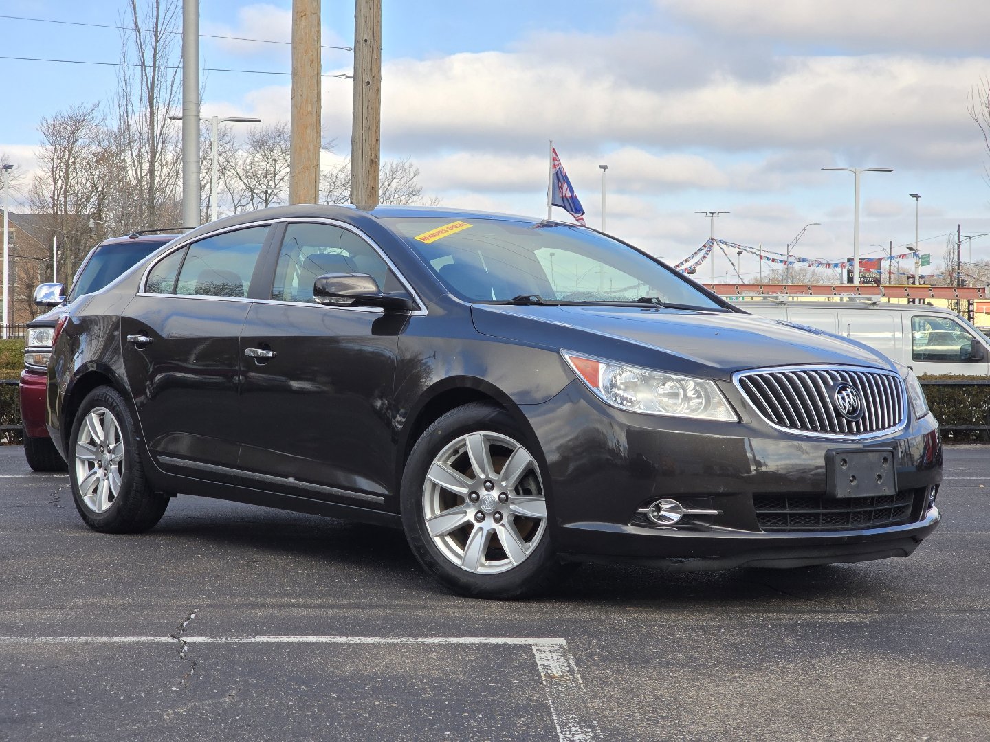 Used 2013 Buick LaCrosse Leather image 2