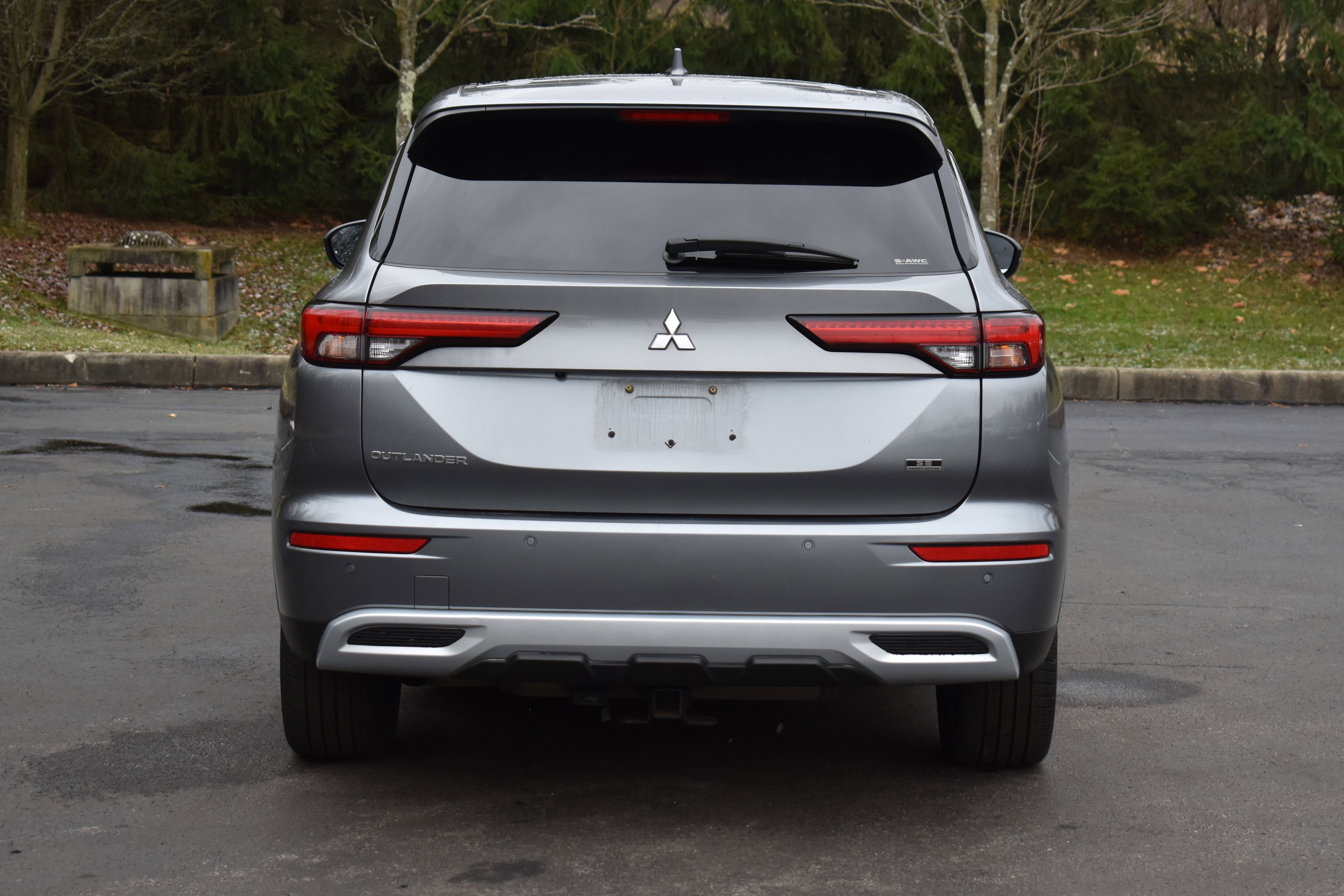 Used 2022 Mitsubishi Outlander SE image 33