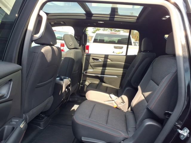 Used 2024 Chevrolet Traverse Z71 w/ Enhanced Driving Package image 18