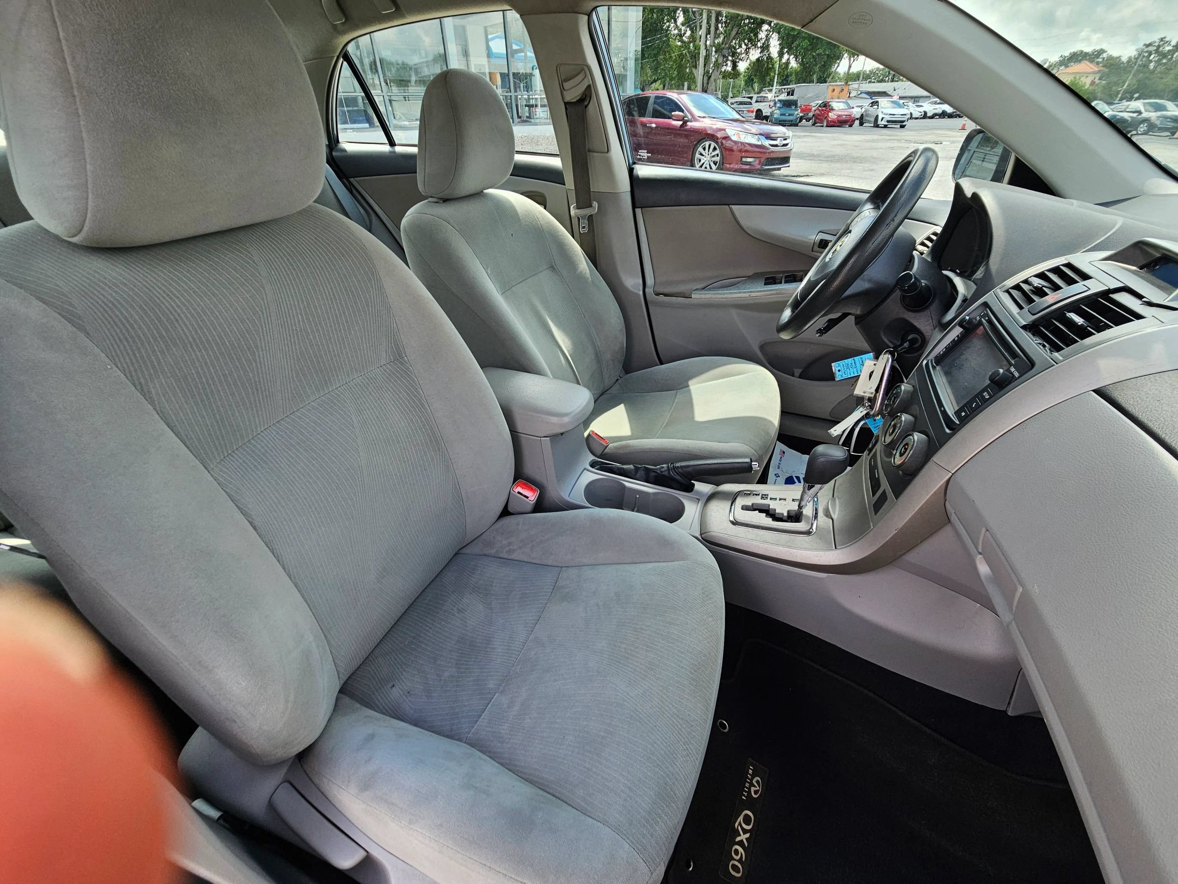 Used 2013 Toyota Corolla LE FWD image 9