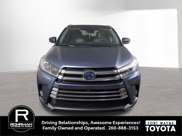 Used 2018 Toyota Highlander Limited Platinum AWD/4WD image 3