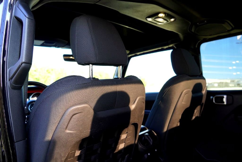 Used 2022 Jeep Gladiator Rubicon w/ Safety Group image 33